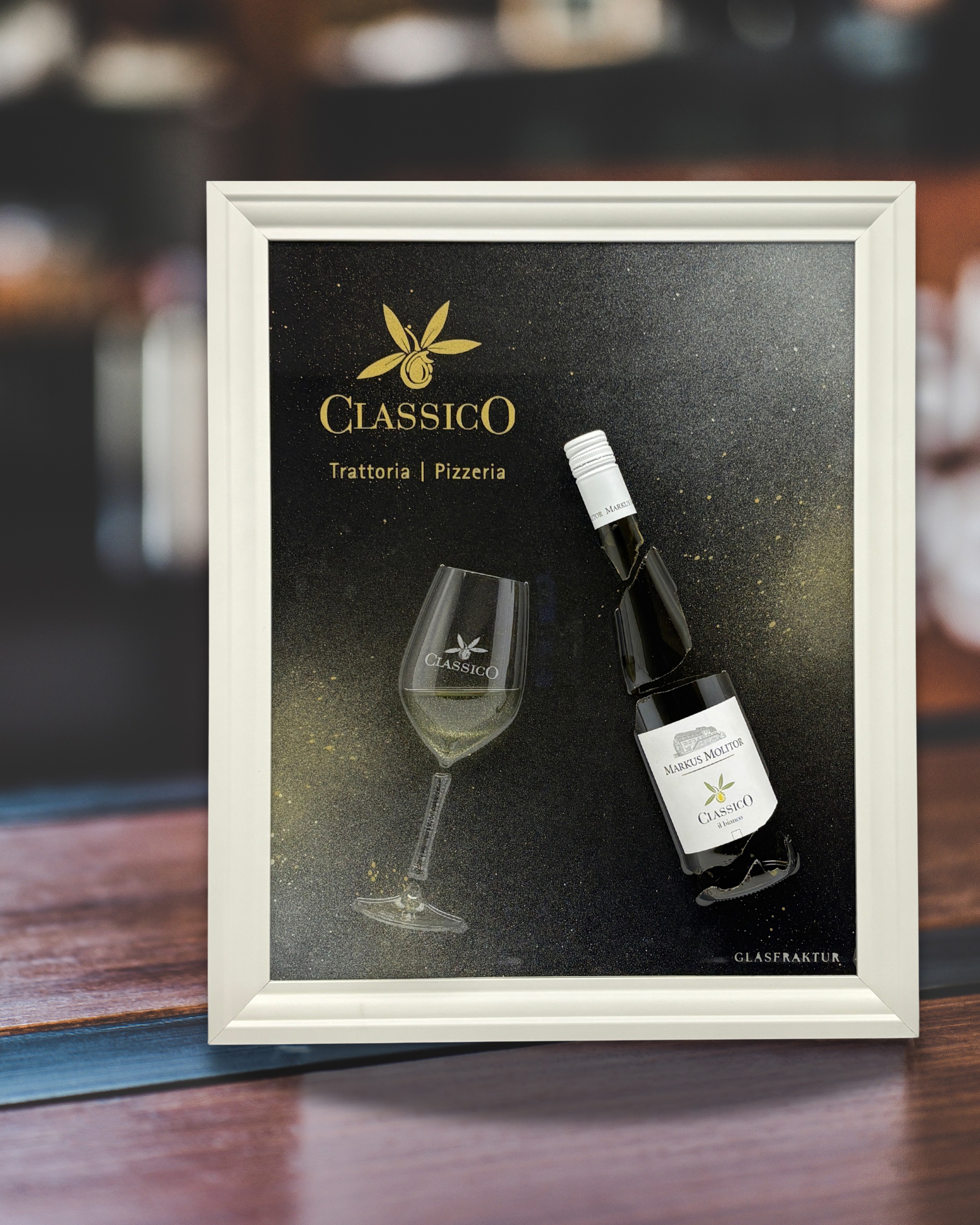 Individuelles Kunstwerk aus Glas für das Restaurant Classico